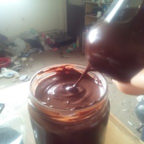 chocolate sauce